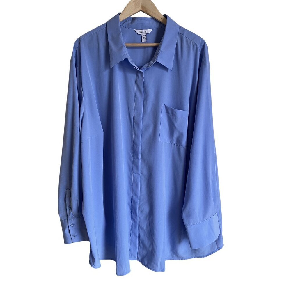 Nine West 6X Periwinkle Blue Button Up Collared Shirt Long Sleeve